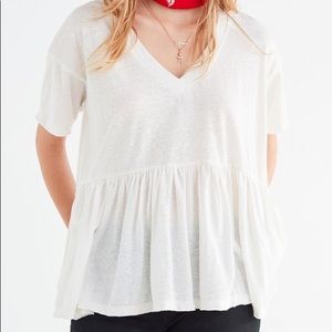 UO V-NECK BABYDOLL TOP